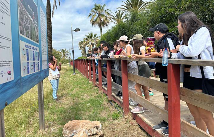 The association of Marbella sand dunes protection starts new programs for school students